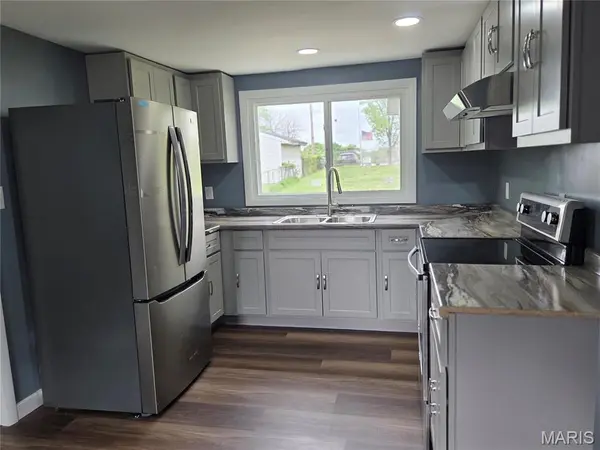 2221 Wolter AVE, Vinita Park, MO 63114
