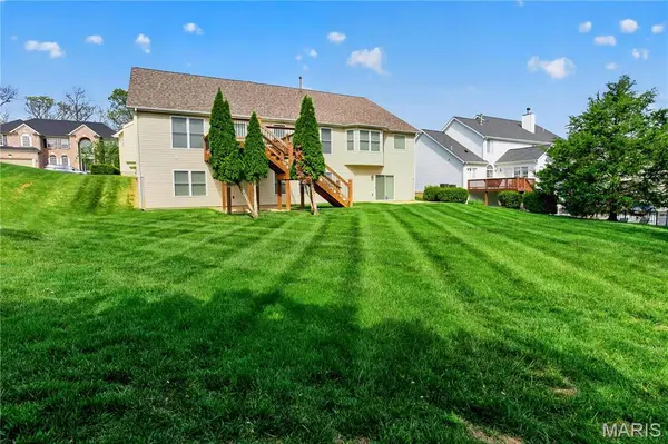 1220 Birch Meadow CT, High Ridge, MO 63049