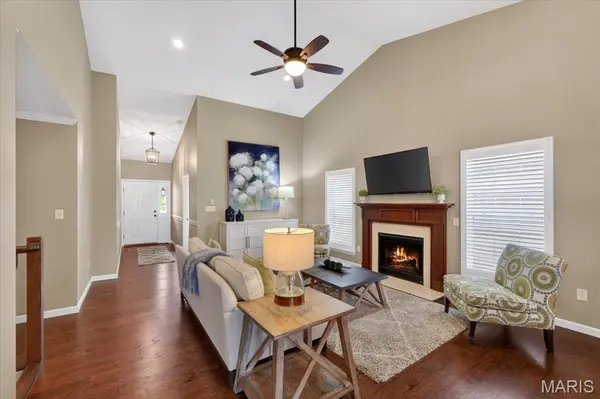 16129 Amber Vista DR, Ellisville, MO 63021