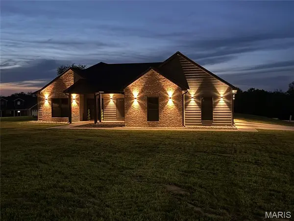 265 Gala, Hannibal, MO 63401