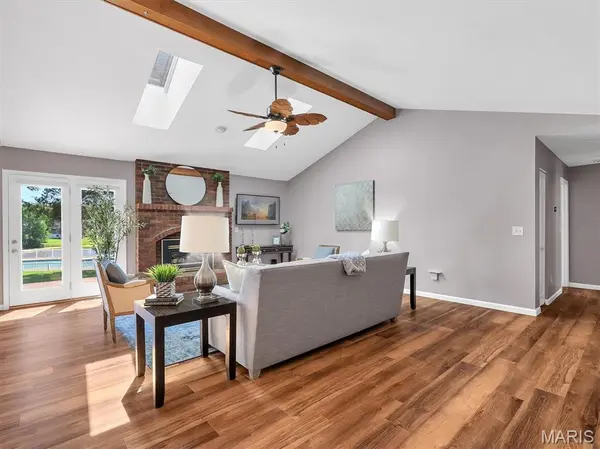 2215 Pine Lake LOOP, Gray Summit, MO 63039