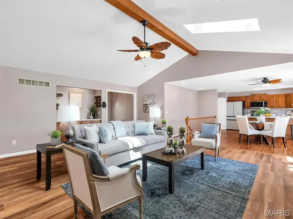 2215 Pine Lake LOOP, Gray Summit, MO 63039
