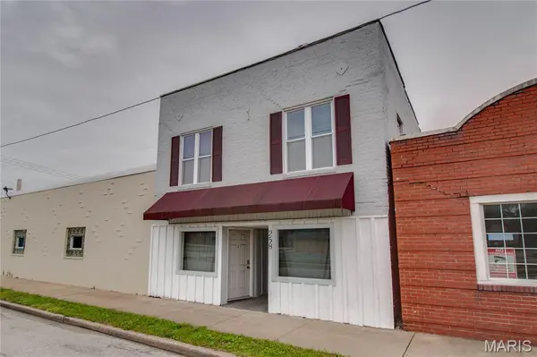 258 E Ferguson AVE, Wood River, IL 62095