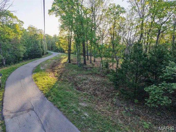 5046 Squire LN, Cedar Hill, MO 63016