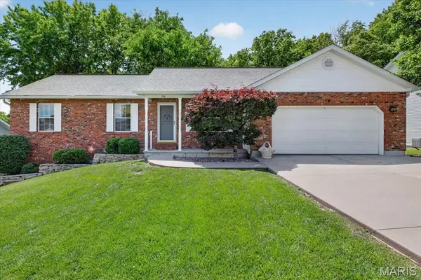 586 Monty VW, Washington, MO 63090