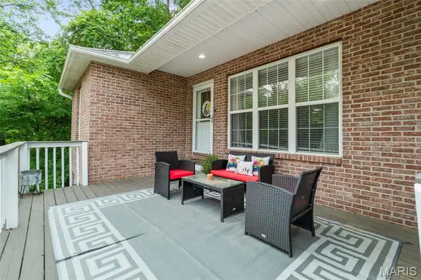 1758 Bella Vista DR, Jackson, MO 63755