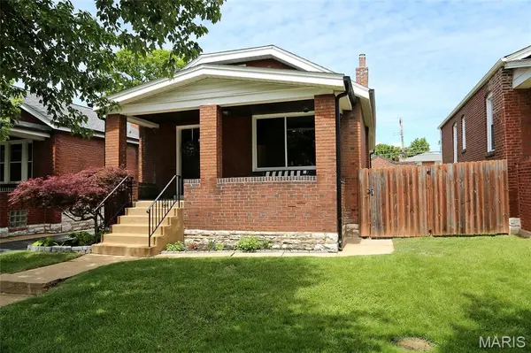 5121 Rosa AVE, St Louis, MO 63109