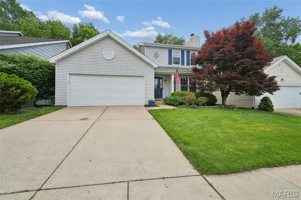 2514 Barrett Place DR, Ballwin, MO 63021