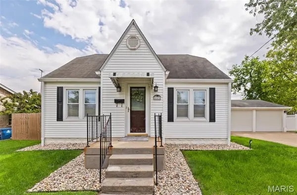 653 Elfgen ST,  Alton,  IL 62002