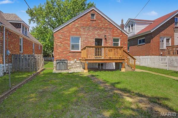 6134 Adkins AVE, St Louis, MO 63116