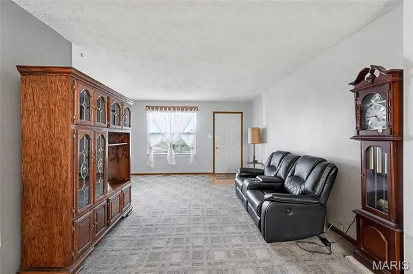 887 Woodridge DR, Arnold, MO 63010