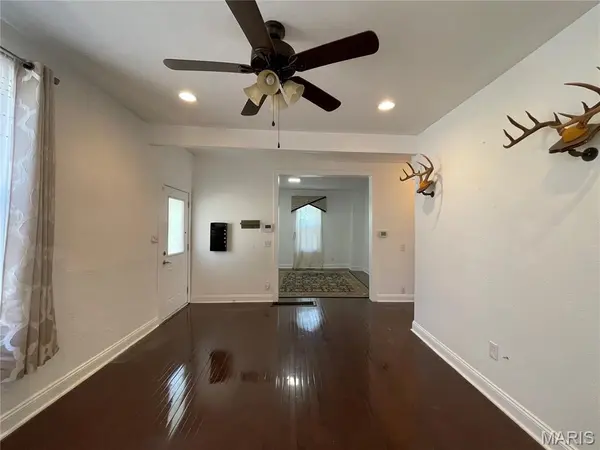 7214 Saint Elmo AVE, Maplewood, MO 63143