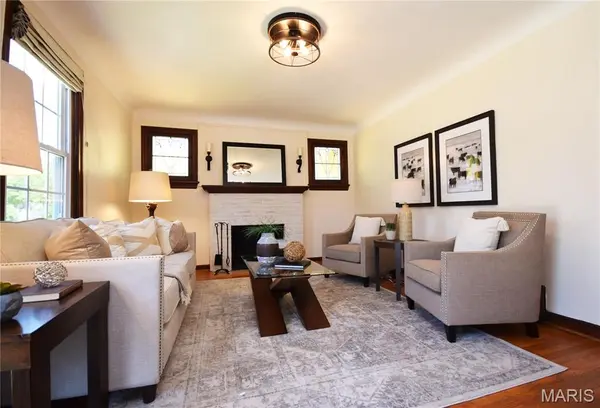 1316 Belton AVE, Webster Groves, MO 63119