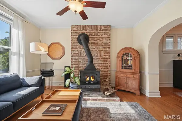1115 Forest AVE, St Louis, MO 63139