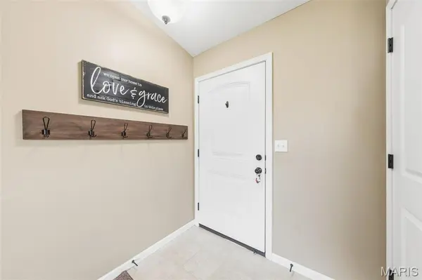 411 Edwin DR, Dupo, IL 62239