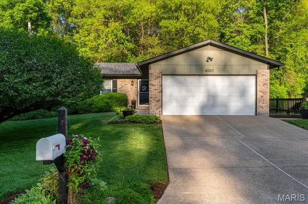 4265 Lorien TRL, Arnold, MO 63010