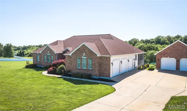 495 Grandview Farms DR, Union, MO 63084