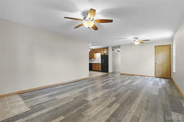 101 Wenona DR, Washington, MO 63090