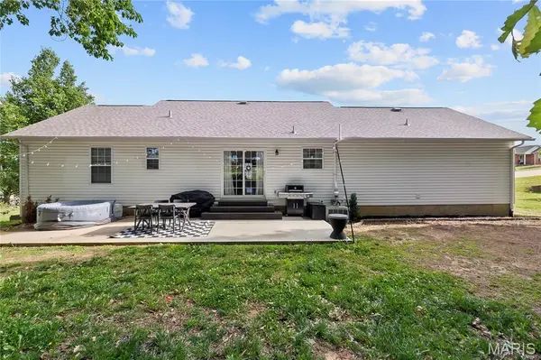 1482 Jennifer DR, Jackson, MO 63755