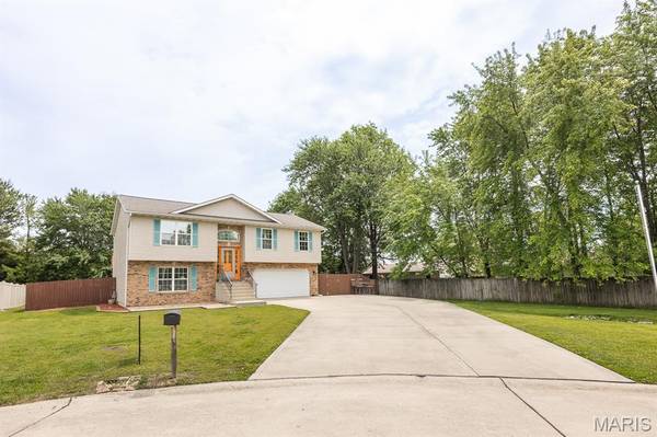 1156 Windshire DR, Mascoutah, IL 62258