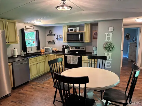 418 E Meade ST, Bunker Hill, IL 62014