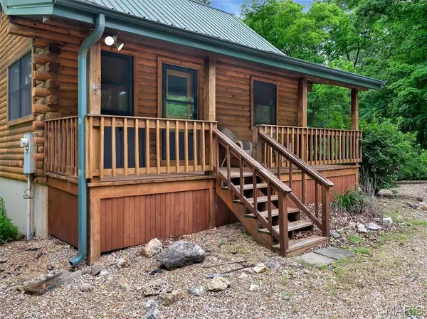 10131 Deer Run RD, Bourbon, MO 65441