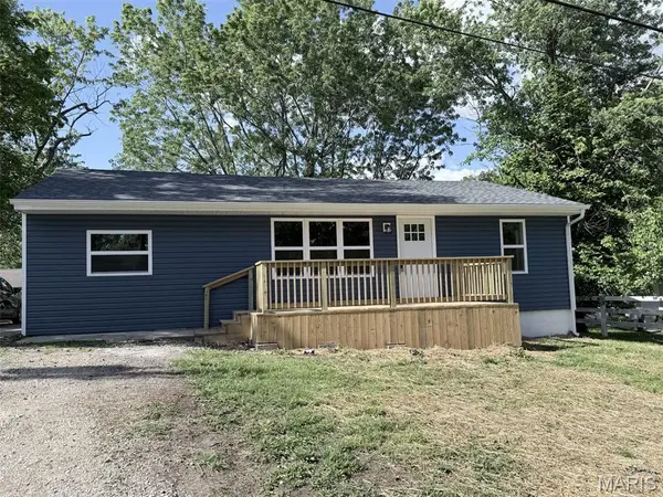 575 Walnut ST, Bourbon, MO 65441