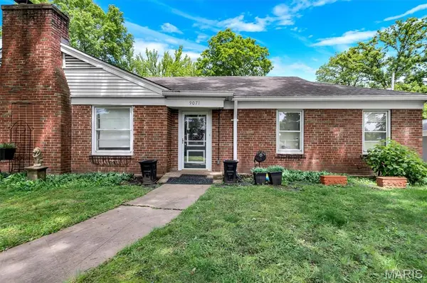 9071 Monmouth DR, Richmond Heights, MO 63117