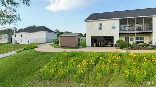911 Lakeway DR, Labadie, MO 63055