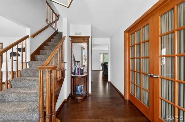 4025 Barington CT, Florissant, MO 63034