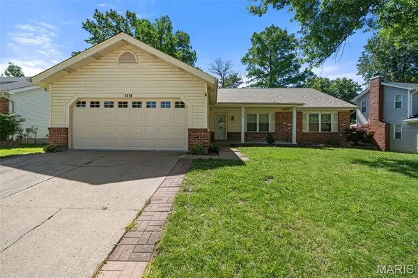 1316 Westbrooke Terrace DR, Ballwin, MO 63021