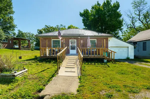 505 S Linn AVE, Belle, MO 65013
