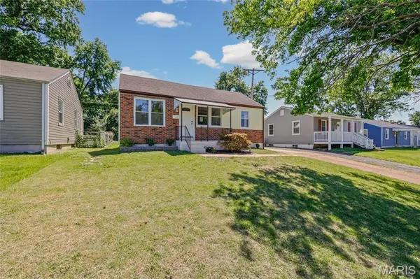 9436 Kathlyn DR, Woodson Terrace, MO 63134