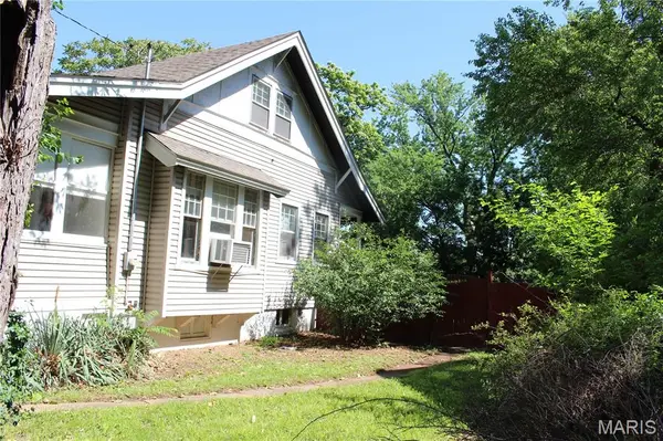 9119 Shelley AVE, Overland, MO 63114
