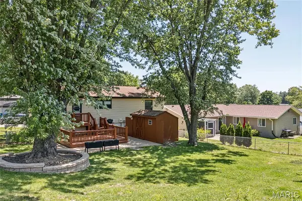 3161 Donnycave LN, Maryland Heights, MO 63043
