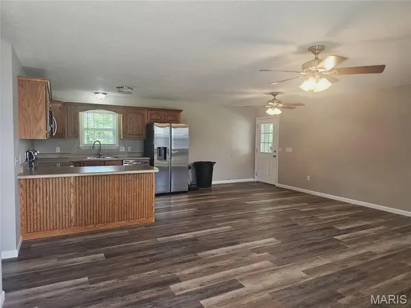 1603 E Stoddard ST, Dexter, MO 63841