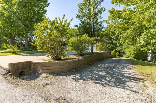 11771 Kingston DR, Festus, MO 63028