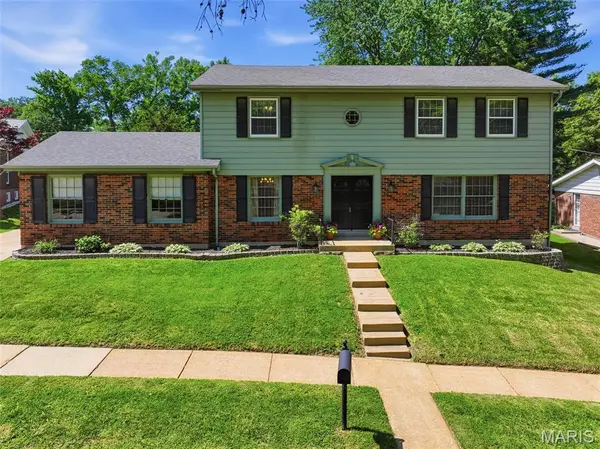 10246 Gregory CT, St Louis, MO 63128