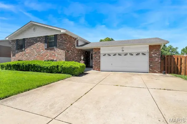 5860 Blackberry DR, Imperial, MO 63052