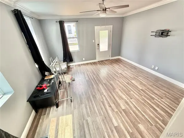838 Wachtel AVE, St Louis, MO 63125