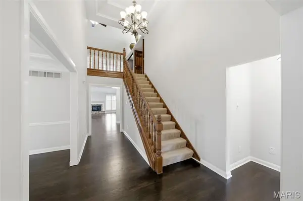14300 Open Meadow CT, Chesterfield, MO 63017