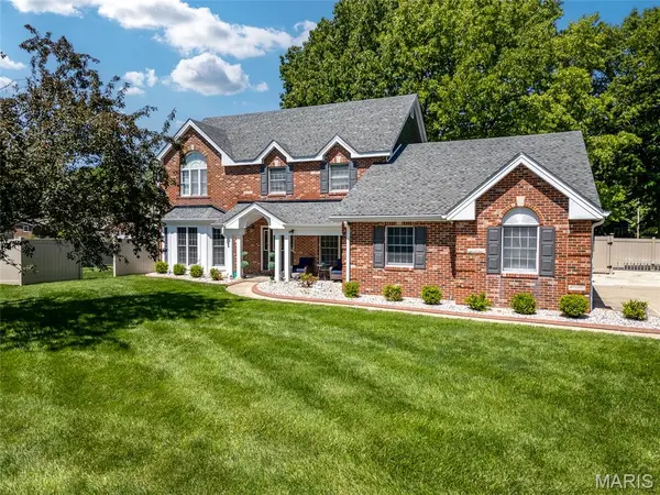 119 Jamie Lynn DR, Glen Carbon, IL 62034