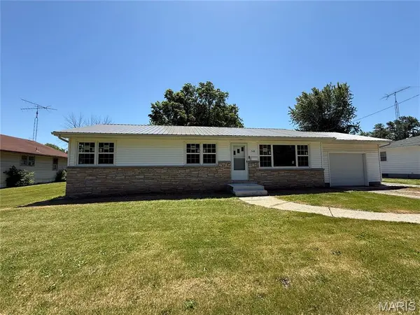 548 N Second ST, Wellsville, MO 63384