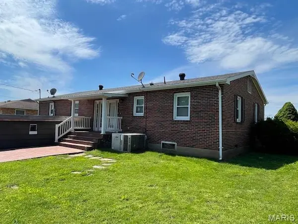 7 Hillcrest DR, Fredericktown, MO 63645