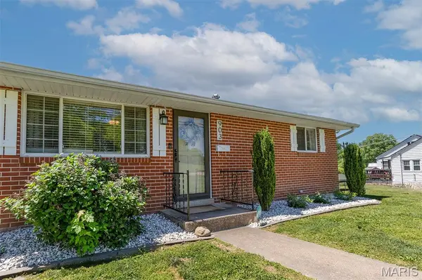 903 Old Cape RD, Jackson, MO 63755