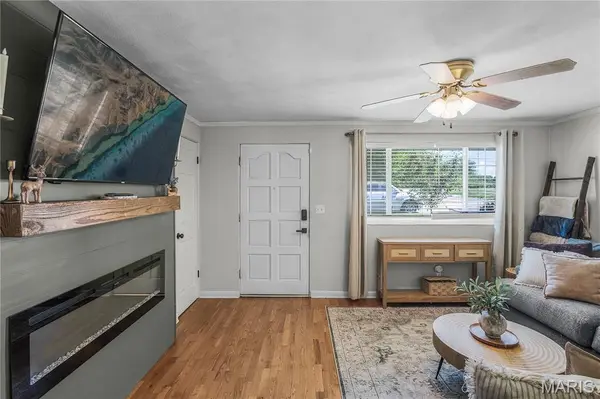 903 Old Cape RD, Jackson, MO 63755
