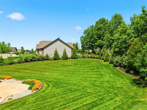213 Mason Glen DR, Lake St Louis, MO 63367