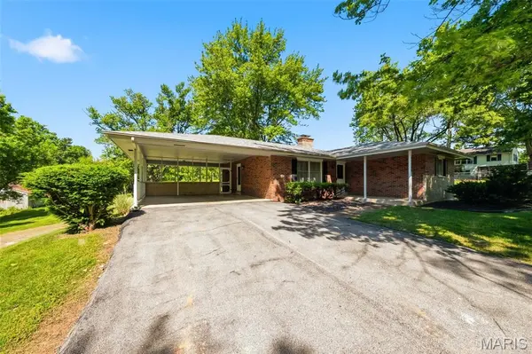 13579 Old Jamestown RD, Black Jack, MO 63033