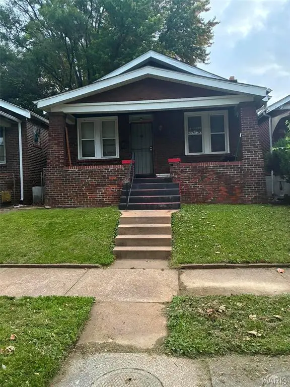 5645 Terry AVE, St Louis, MO 63120