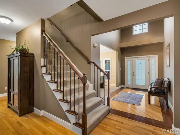 652 Meramec View DR, Eureka, MO 63025